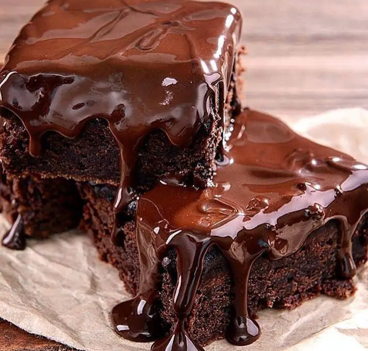 עוגת שוקולד ללא קמח וללא גלוטון ב-3 מרכיבים בלבד!! 1 עוגת שוקולד ללא קמח וללא גלוטון ב-3 מרכיבים בלבד!!