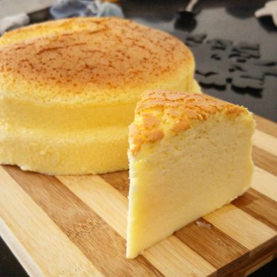 עוגת גבינה אפויה קלה להכנה 2 עוגת גבינה אפויה קלה להכנה